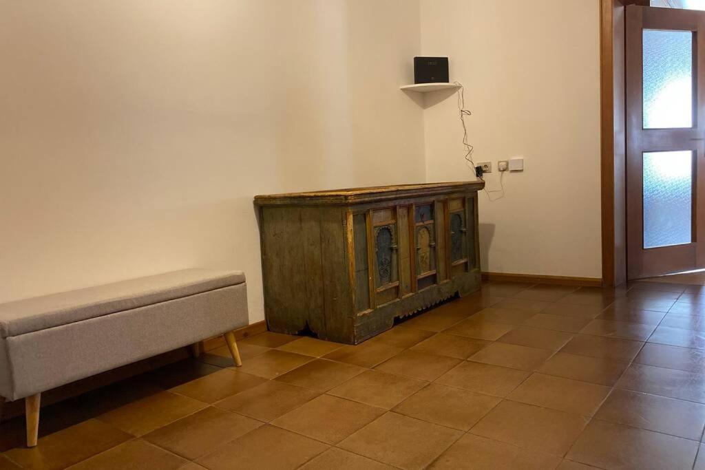 Grosse Wohnung Mit Garagenparkplatz Fiè Exteriör bild